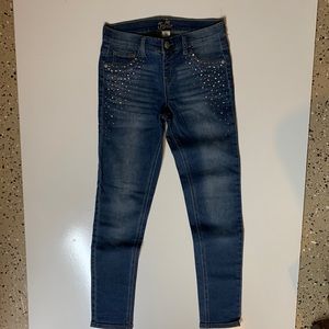 NWT .. Girls Simply Low Jeggings by Justice .. Size 14